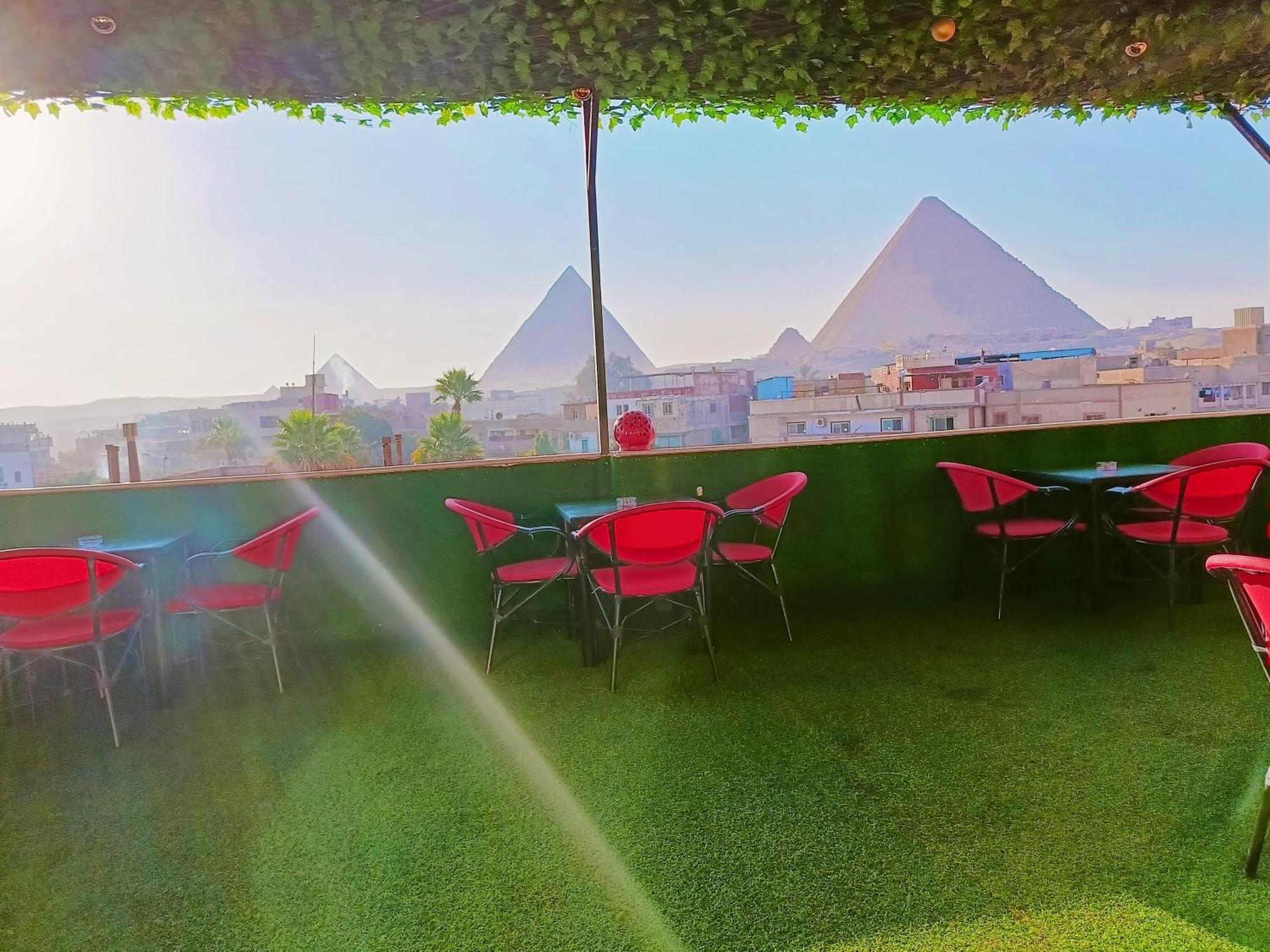فندق Magic Golden Pyramids View Kafret el-Gabal المظهر الخارجي الصورة