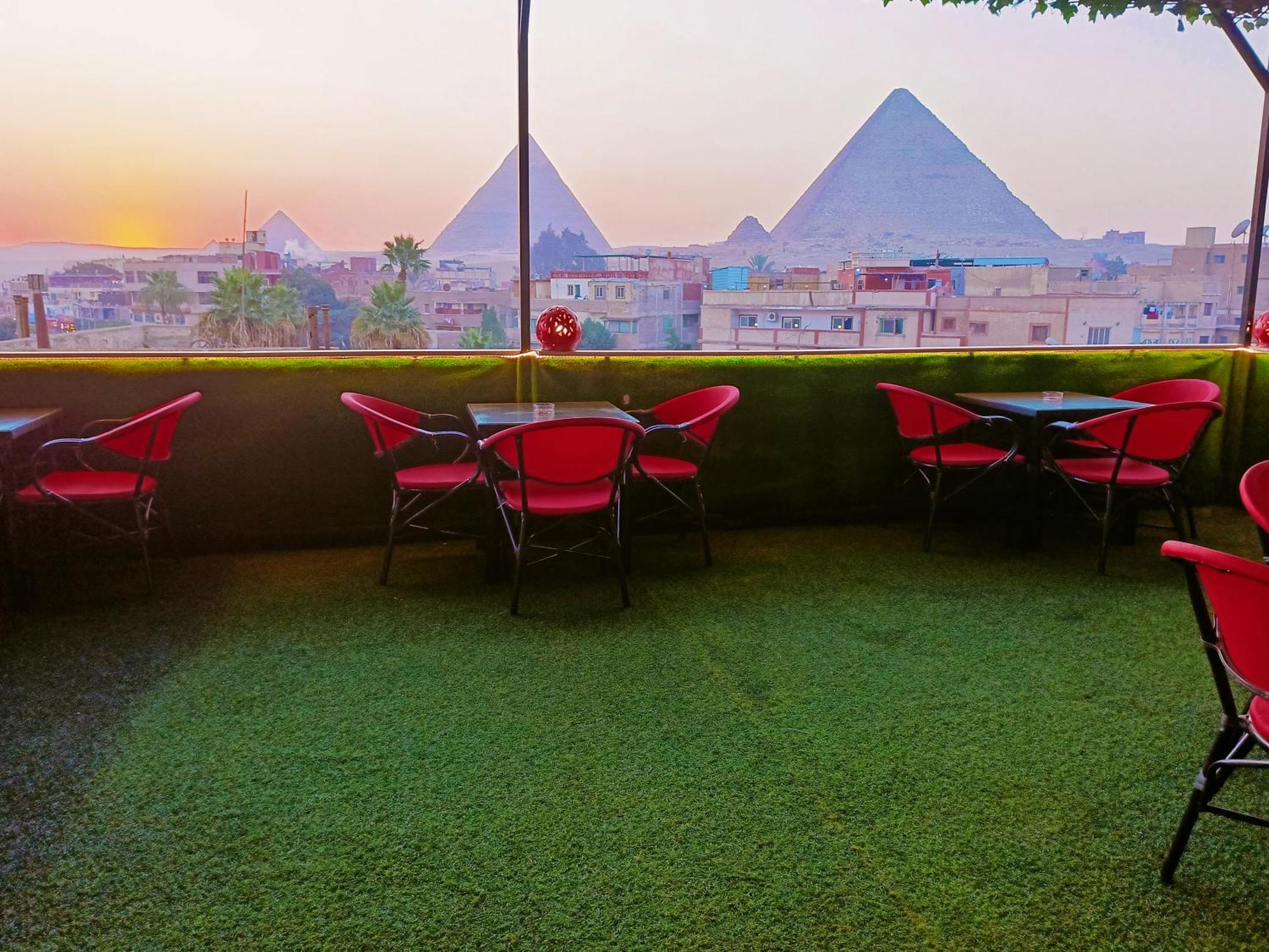 فندق Magic Golden Pyramids View Kafret el-Gabal المظهر الخارجي الصورة